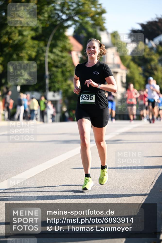 01.09.2024 - BARMER Alsterlauf Dr. Thomas Lammeyer http://msf.ph/oto/6893914 01.09.2024 09:28:57 Laufen 8295 meine-sportfotos.de