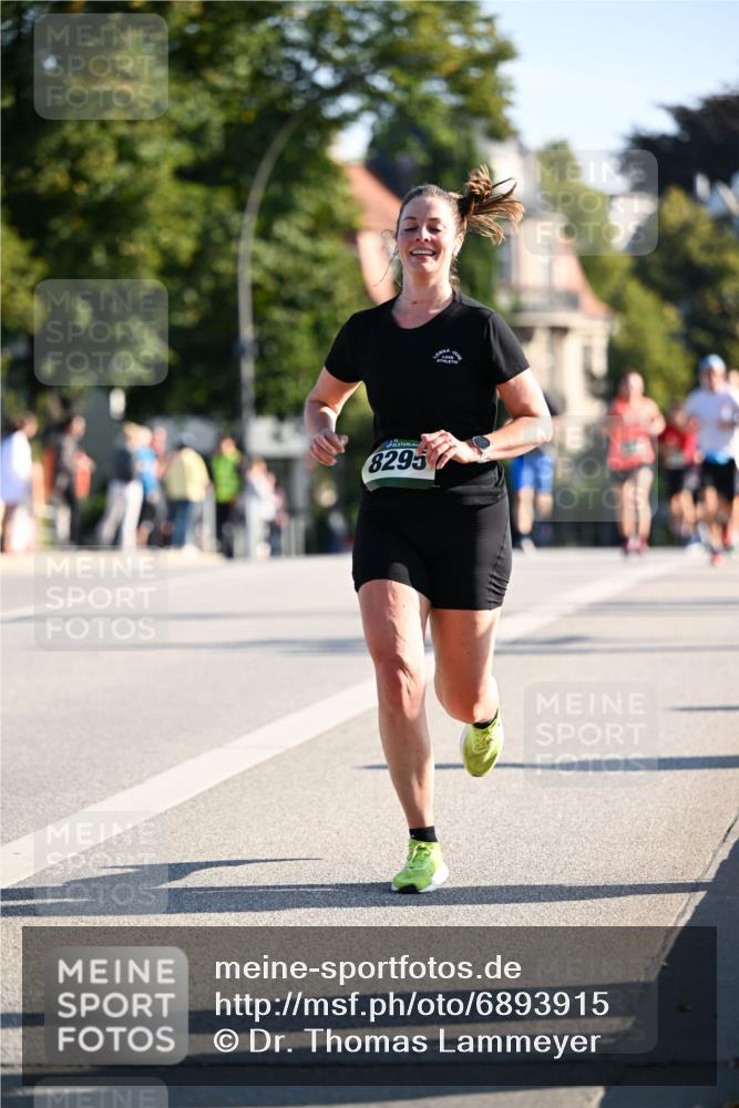 01.09.2024 - BARMER Alsterlauf Dr. Thomas Lammeyer http://msf.ph/oto/6893915 01.09.2024 09:28:57 Laufen 8295 meine-sportfotos.de