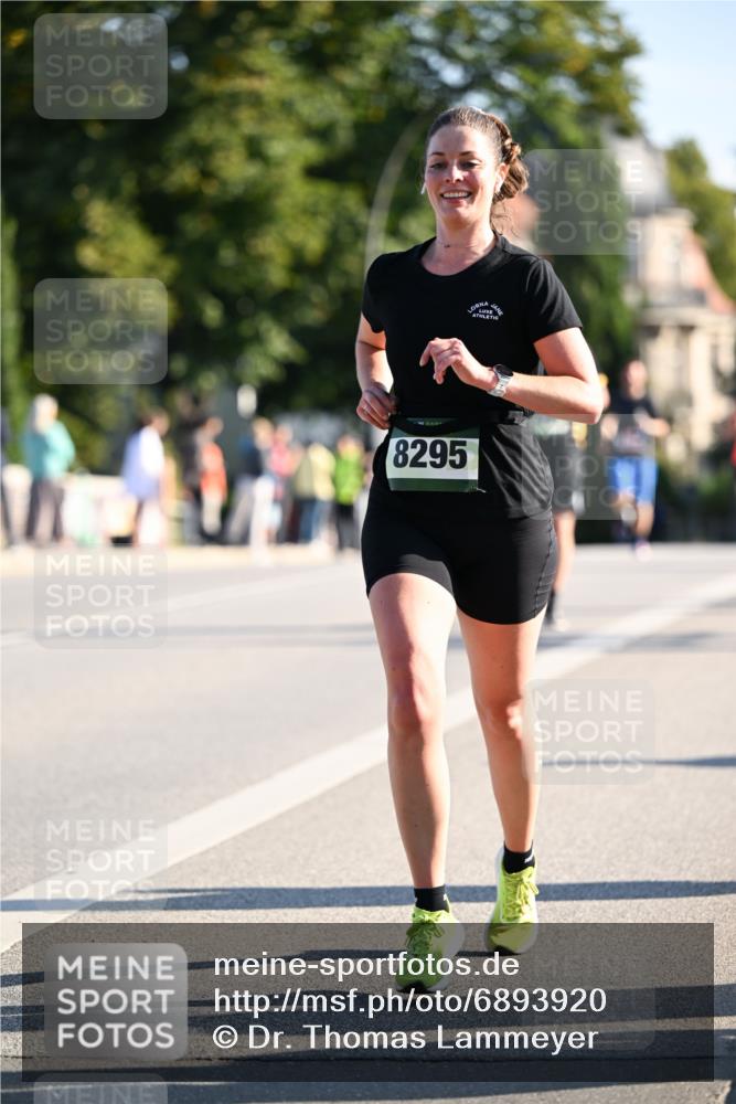 01.09.2024 - BARMER Alsterlauf Dr. Thomas Lammeyer http://msf.ph/oto/6893920 01.09.2024 09:28:58 Laufen 8295 meine-sportfotos.de