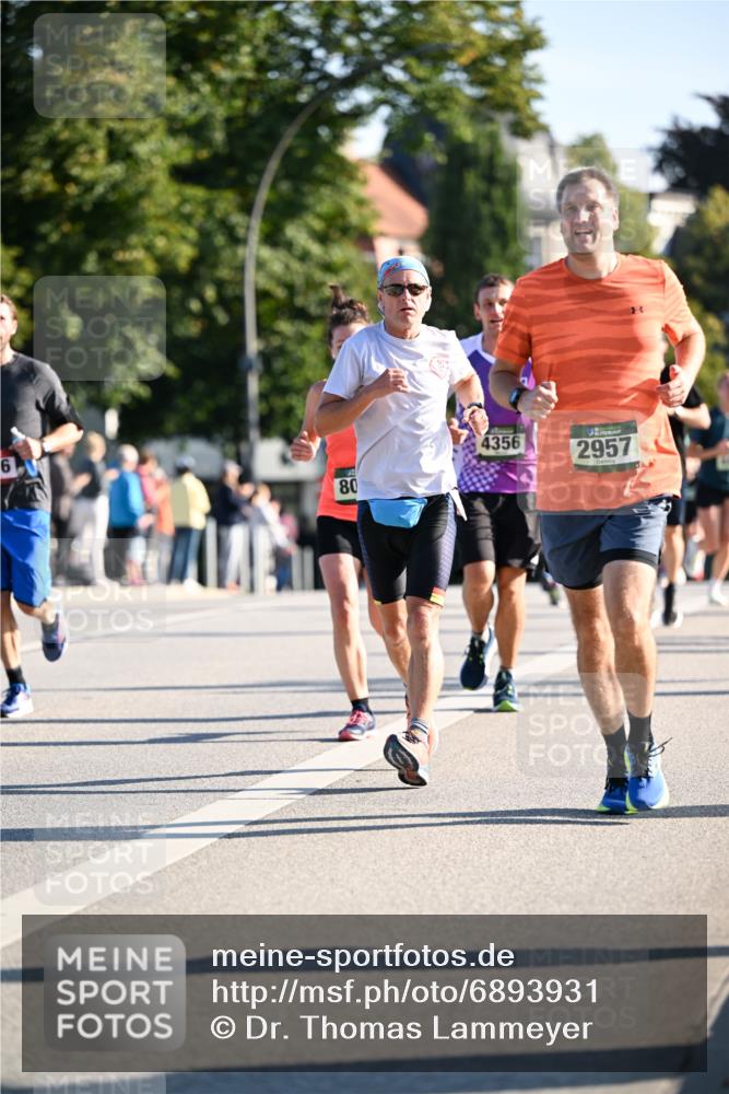 01.09.2024 - BARMER Alsterlauf Dr. Thomas Lammeyer http://msf.ph/oto/6893931 01.09.2024 09:29:03 Laufen 80, 4356, 2957 meine-sportfotos.de