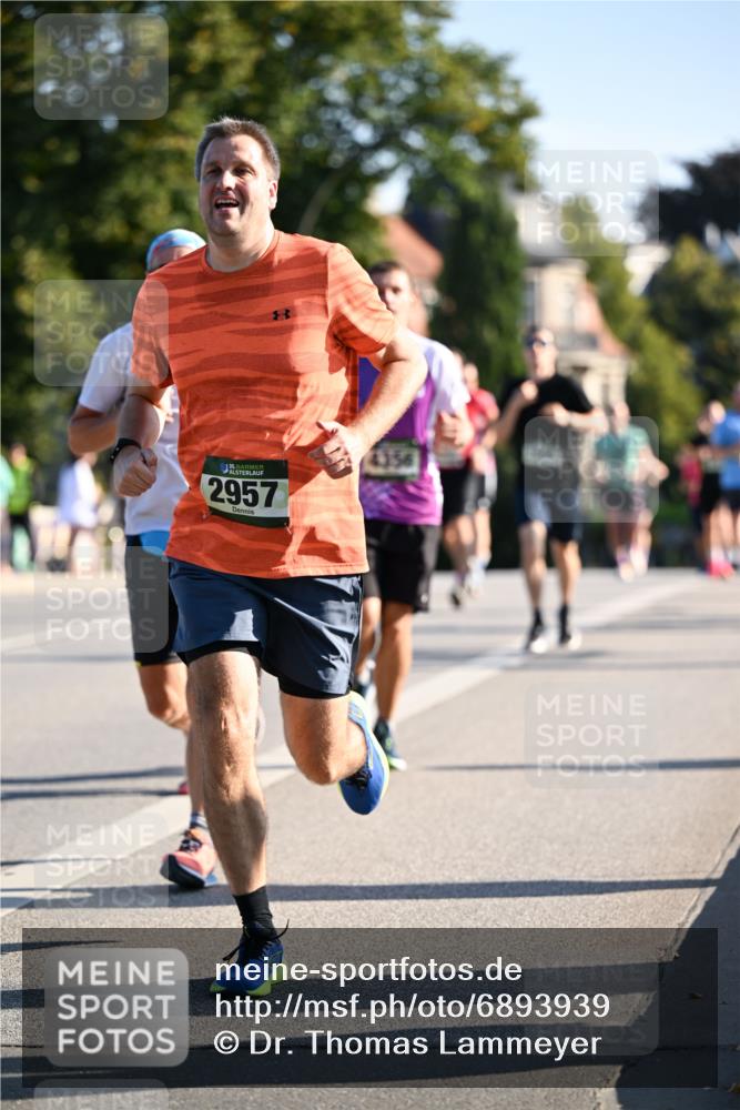 01.09.2024 - BARMER Alsterlauf Dr. Thomas Lammeyer http://msf.ph/oto/6893939 01.09.2024 09:29:04 Laufen 135, 2957, 4356 meine-sportfotos.de