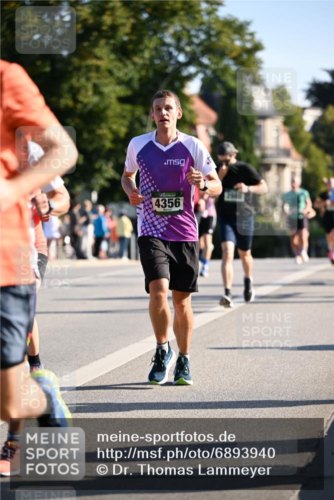 01.09.2024 - BARMER Alsterlauf Dr. Thomas Lammeyer http://msf.ph/oto/6893940 01.09.2024 09:29:05 Laufen 4356 meine-sportfotos.de