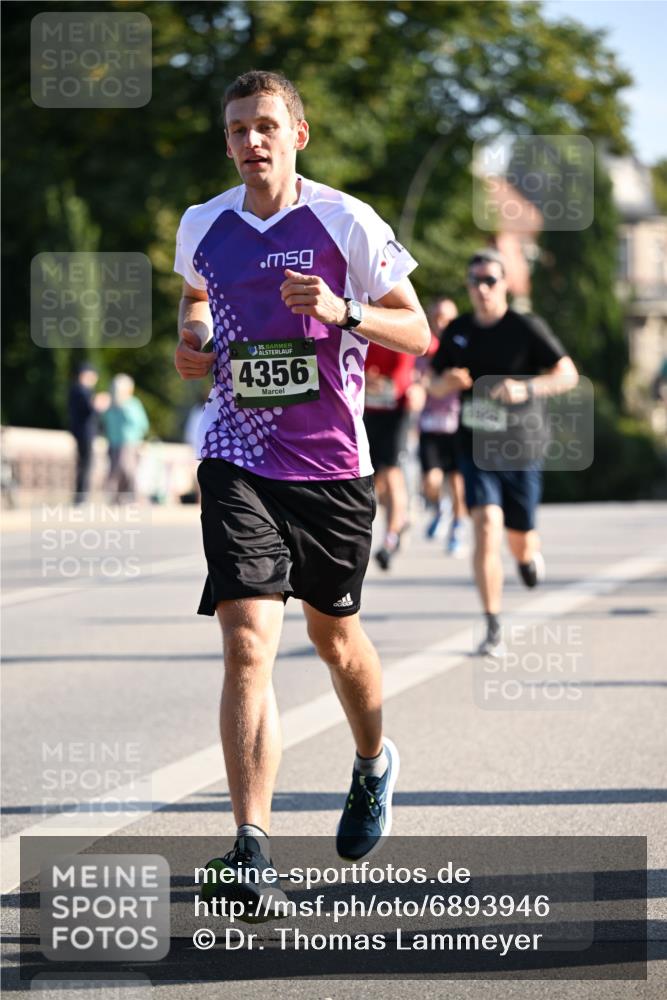 01.09.2024 - BARMER Alsterlauf Dr. Thomas Lammeyer http://msf.ph/oto/6893946 01.09.2024 09:29:06 Laufen 4356 meine-sportfotos.de