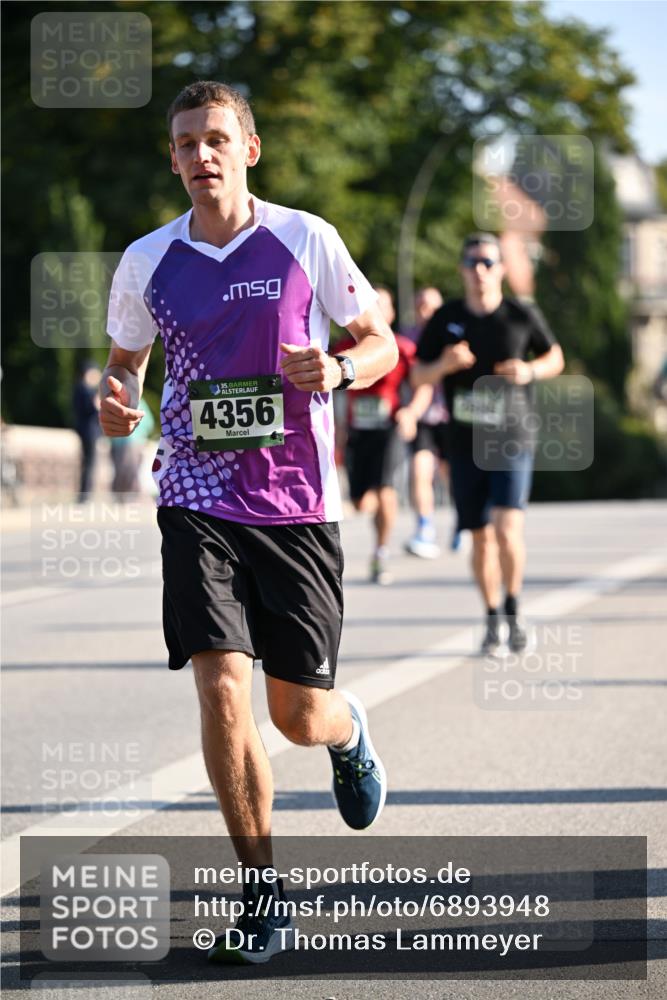 01.09.2024 - BARMER Alsterlauf Dr. Thomas Lammeyer http://msf.ph/oto/6893948 01.09.2024 09:29:06 Laufen 4356 meine-sportfotos.de