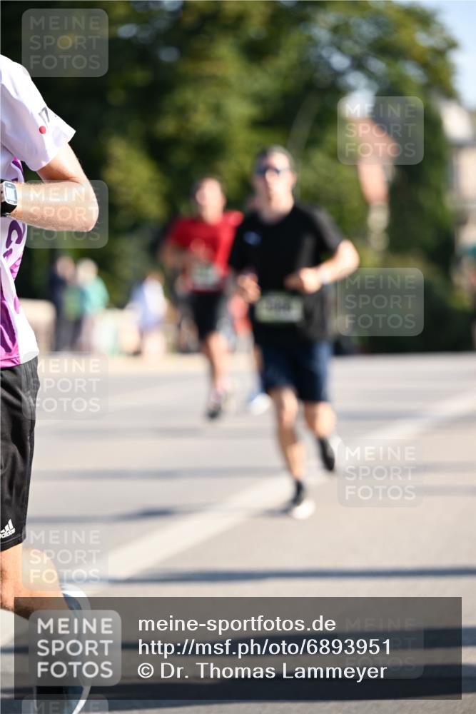 01.09.2024 - BARMER Alsterlauf Dr. Thomas Lammeyer http://msf.ph/oto/6893951 01.09.2024 09:29:07 Laufen  meine-sportfotos.de