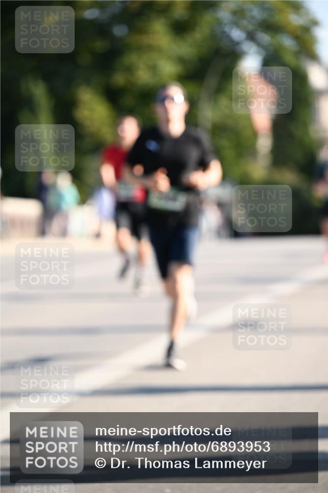 01.09.2024 - BARMER Alsterlauf Dr. Thomas Lammeyer http://msf.ph/oto/6893953 01.09.2024 09:29:07 Laufen  meine-sportfotos.de