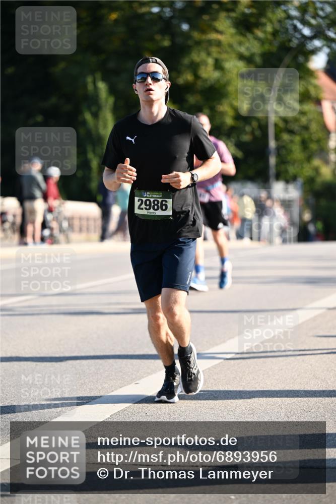 01.09.2024 - BARMER Alsterlauf Dr. Thomas Lammeyer http://msf.ph/oto/6893956 01.09.2024 09:29:07 Laufen 35, 2986 meine-sportfotos.de