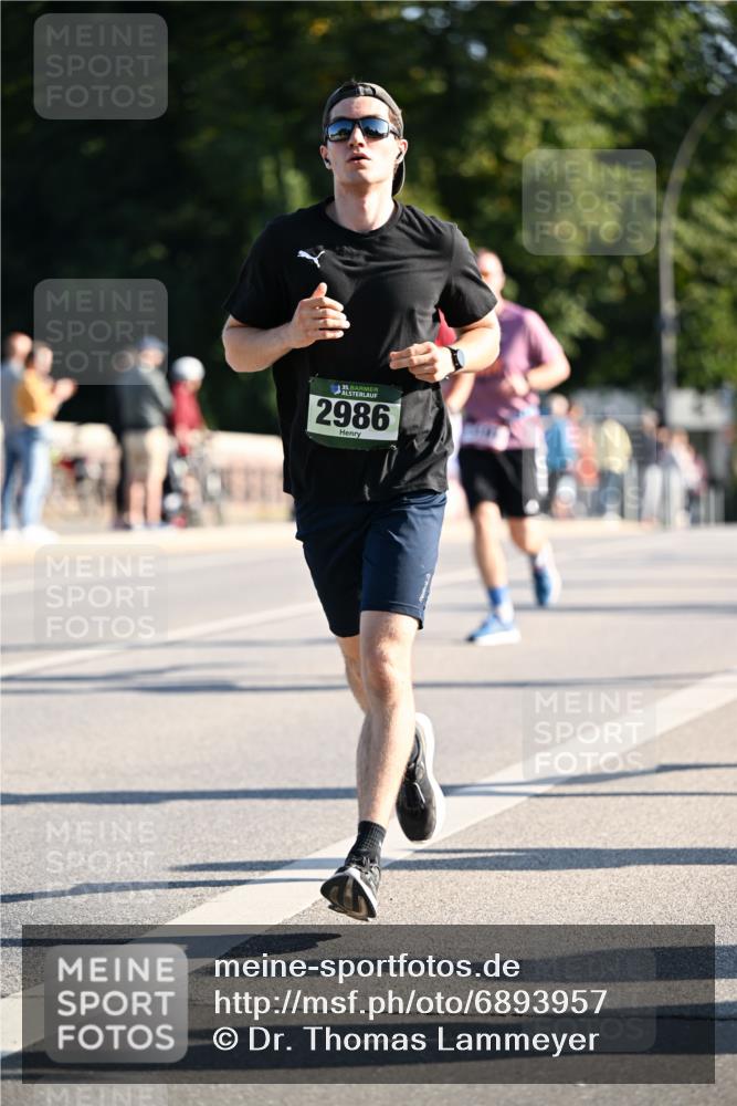 01.09.2024 - BARMER Alsterlauf Dr. Thomas Lammeyer http://msf.ph/oto/6893957 01.09.2024 09:29:08 Laufen 35, 2986 meine-sportfotos.de
