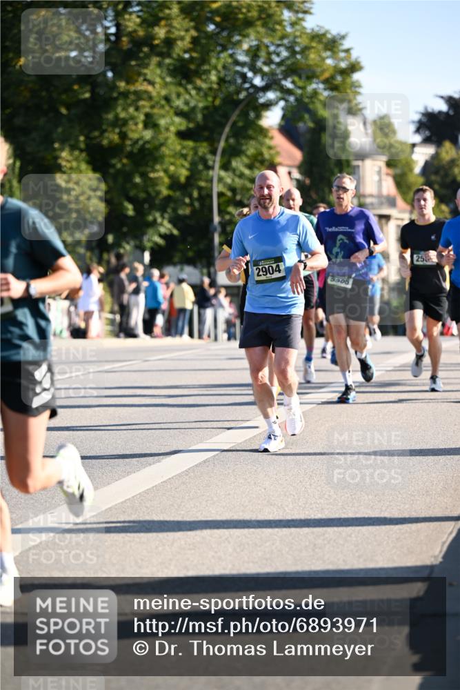 01.09.2024 - BARMER Alsterlauf Dr. Thomas Lammeyer http://msf.ph/oto/6893971 01.09.2024 09:29:10 Laufen 2904, 5505, 25 meine-sportfotos.de