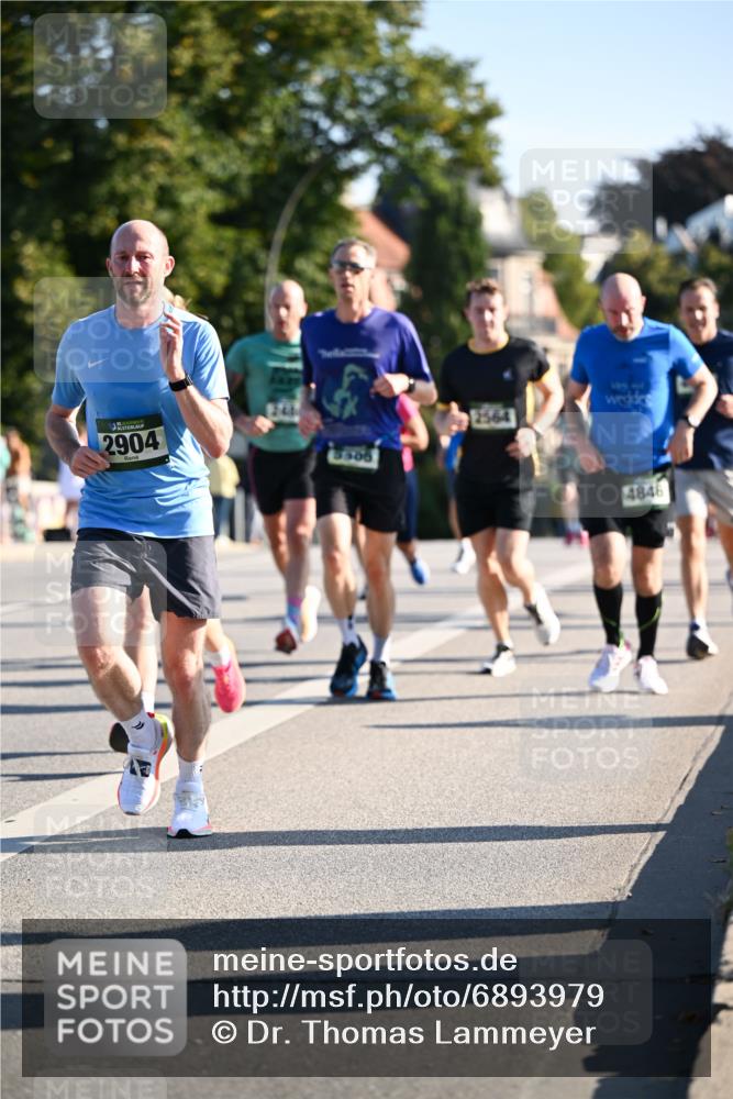 01.09.2024 - BARMER Alsterlauf Dr. Thomas Lammeyer http://msf.ph/oto/6893979 01.09.2024 09:29:11 Laufen 2904, 4846 meine-sportfotos.de