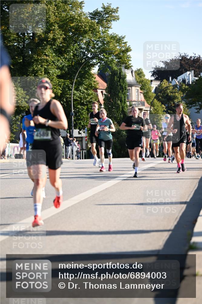 01.09.2024 - BARMER Alsterlauf Dr. Thomas Lammeyer http://msf.ph/oto/6894003 01.09.2024 09:29:15 Laufen 4589, 400, 230, 80, 2190, 3690 meine-sportfotos.de