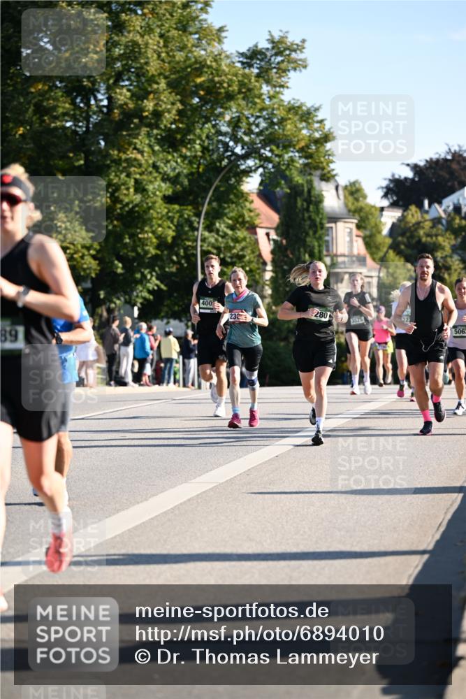 01.09.2024 - BARMER Alsterlauf Dr. Thomas Lammeyer http://msf.ph/oto/6894010 01.09.2024 09:29:16 Laufen 89, 400, 230, 280, 3525, 506 meine-sportfotos.de