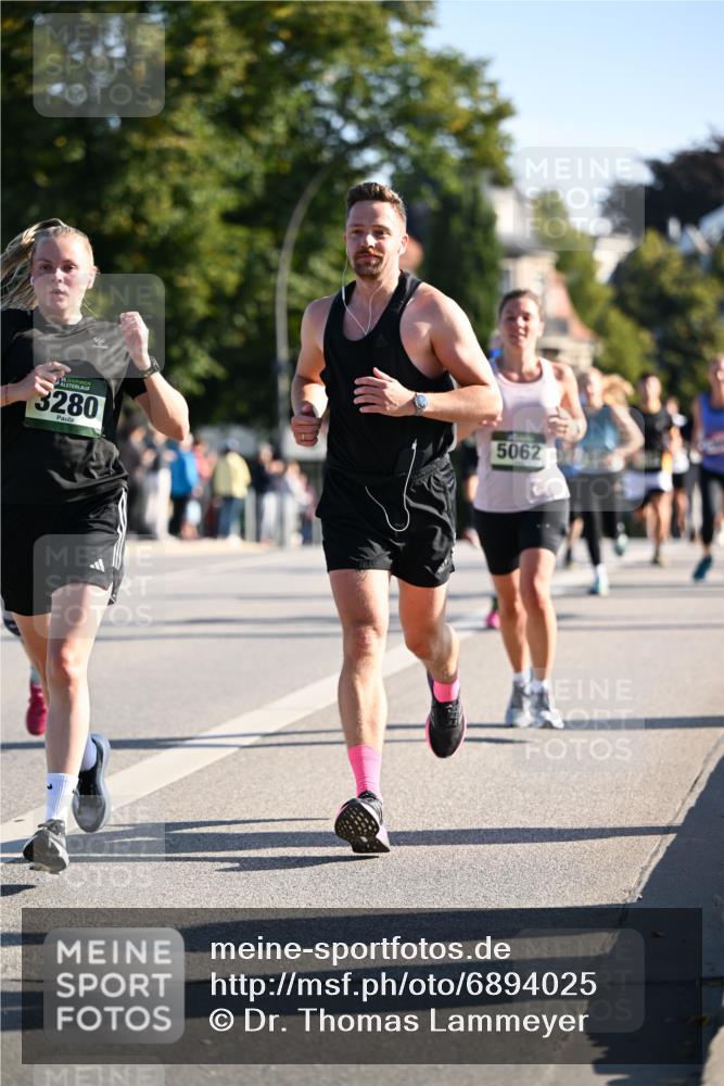 01.09.2024 - BARMER Alsterlauf Dr. Thomas Lammeyer http://msf.ph/oto/6894025 01.09.2024 09:29:18 Laufen 3280, 5062 meine-sportfotos.de