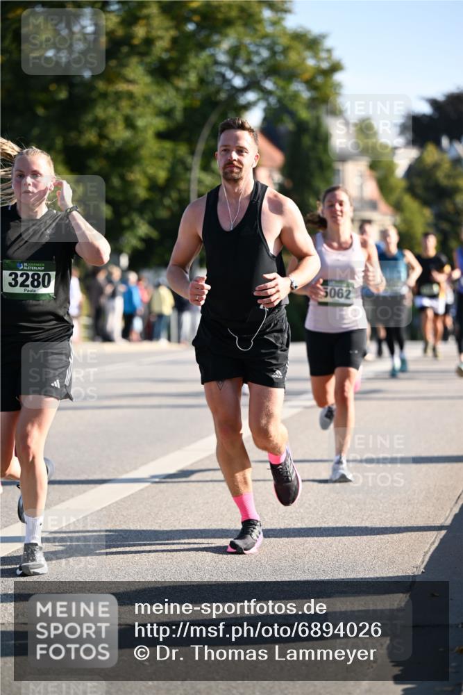 01.09.2024 - BARMER Alsterlauf Dr. Thomas Lammeyer http://msf.ph/oto/6894026 01.09.2024 09:29:19 Laufen 35, 3280, 5062 meine-sportfotos.de