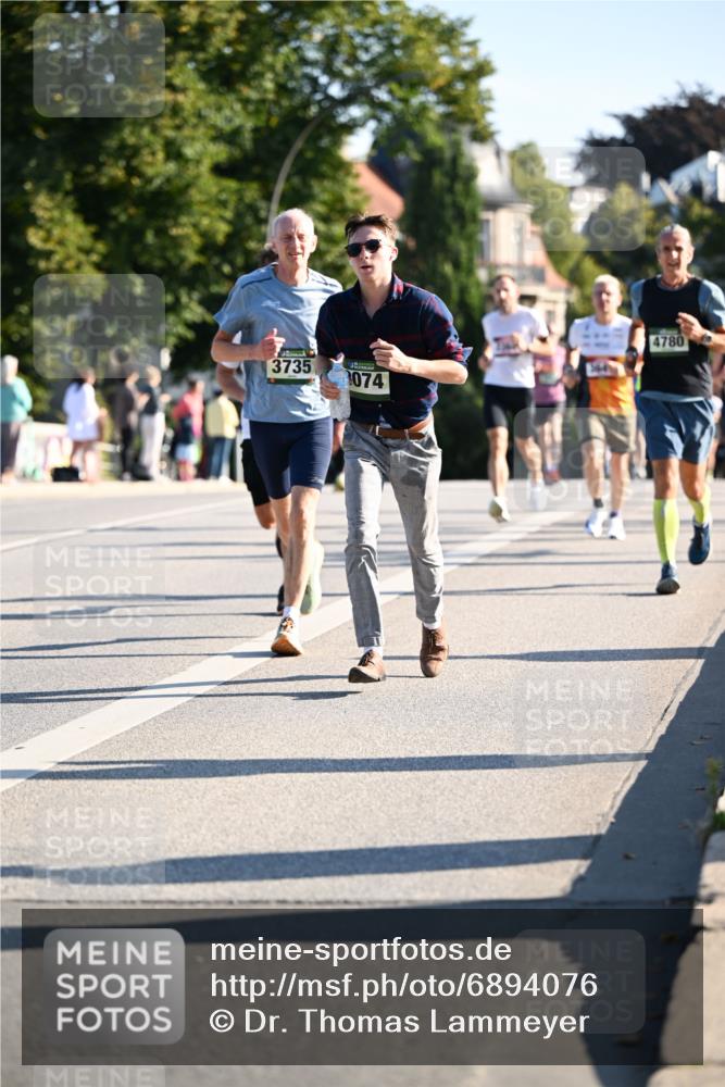 01.09.2024 - BARMER Alsterlauf Dr. Thomas Lammeyer http://msf.ph/oto/6894076 01.09.2024 09:29:27 Laufen 3735, 074, 4780 meine-sportfotos.de