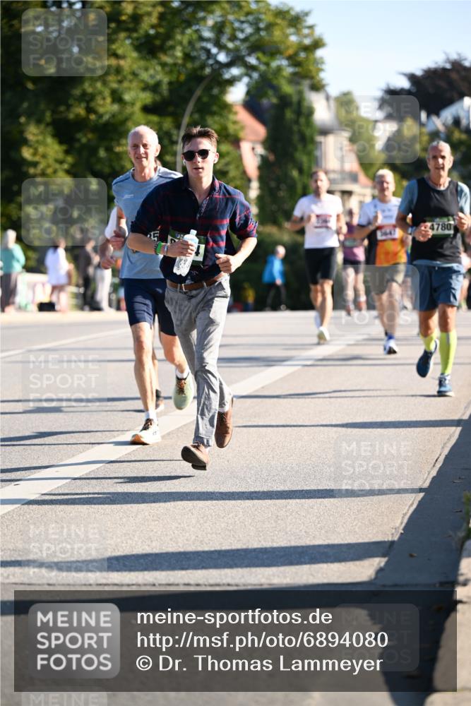 01.09.2024 - BARMER Alsterlauf Dr. Thomas Lammeyer http://msf.ph/oto/6894080 01.09.2024 09:29:27 Laufen 36, 47, 4780 meine-sportfotos.de