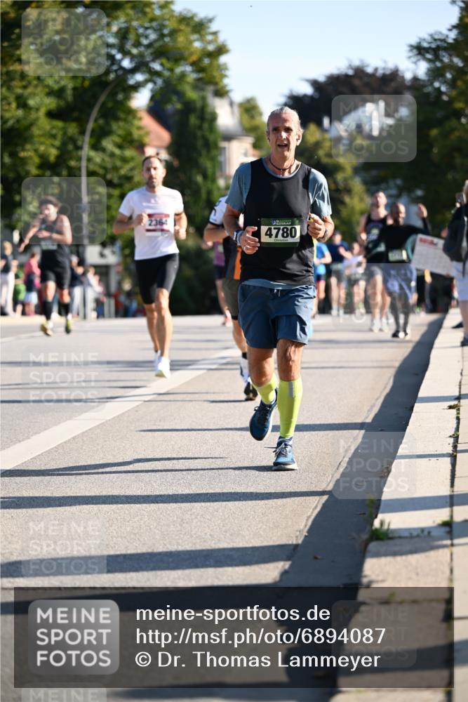 01.09.2024 - BARMER Alsterlauf Dr. Thomas Lammeyer http://msf.ph/oto/6894087 01.09.2024 09:29:29 Laufen 2364, 4780 meine-sportfotos.de