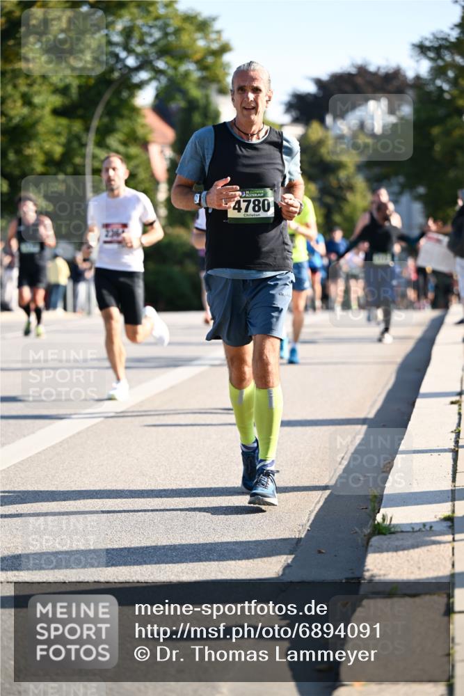 01.09.2024 - BARMER Alsterlauf Dr. Thomas Lammeyer http://msf.ph/oto/6894091 01.09.2024 09:29:29 Laufen 35, 4780 meine-sportfotos.de