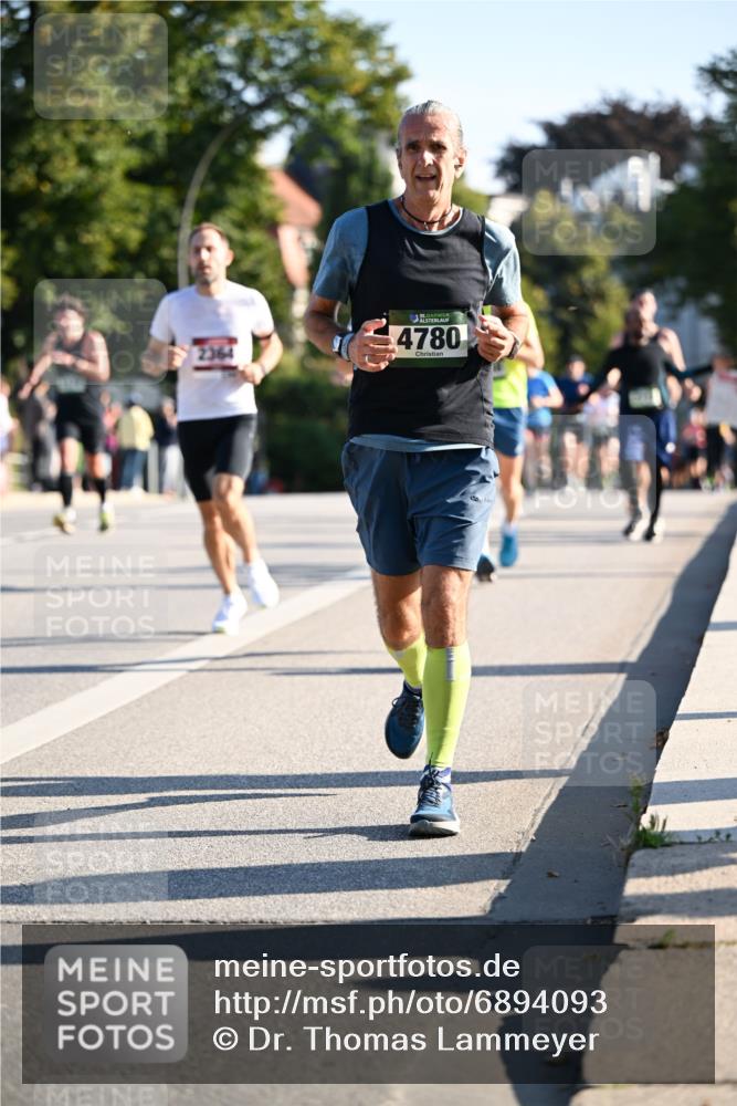 01.09.2024 - BARMER Alsterlauf Dr. Thomas Lammeyer http://msf.ph/oto/6894093 01.09.2024 09:29:29 Laufen 35, 4780 meine-sportfotos.de