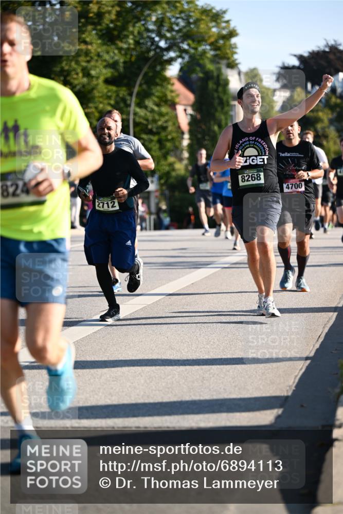 01.09.2024 - BARMER Alsterlauf Dr. Thomas Lammeyer http://msf.ph/oto/6894113 01.09.2024 09:29:33 Laufen 824, 2712, 8268, 4700 meine-sportfotos.de