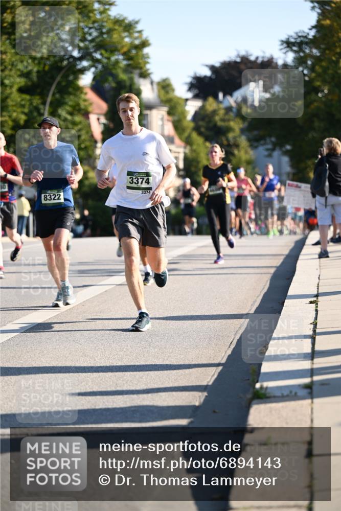 01.09.2024 - BARMER Alsterlauf Dr. Thomas Lammeyer http://msf.ph/oto/6894143 01.09.2024 09:29:38 Laufen 8322, 3374, 3374 meine-sportfotos.de