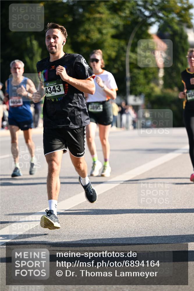 01.09.2024 - BARMER Alsterlauf Dr. Thomas Lammeyer http://msf.ph/oto/6894164 01.09.2024 09:29:41 Laufen 4658, 4343, 46 meine-sportfotos.de