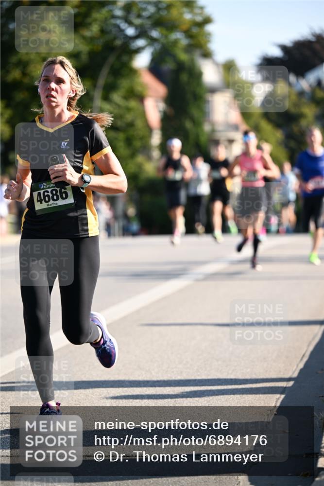 01.09.2024 - BARMER Alsterlauf Dr. Thomas Lammeyer http://msf.ph/oto/6894176 01.09.2024 09:29:43 Laufen 4686 meine-sportfotos.de