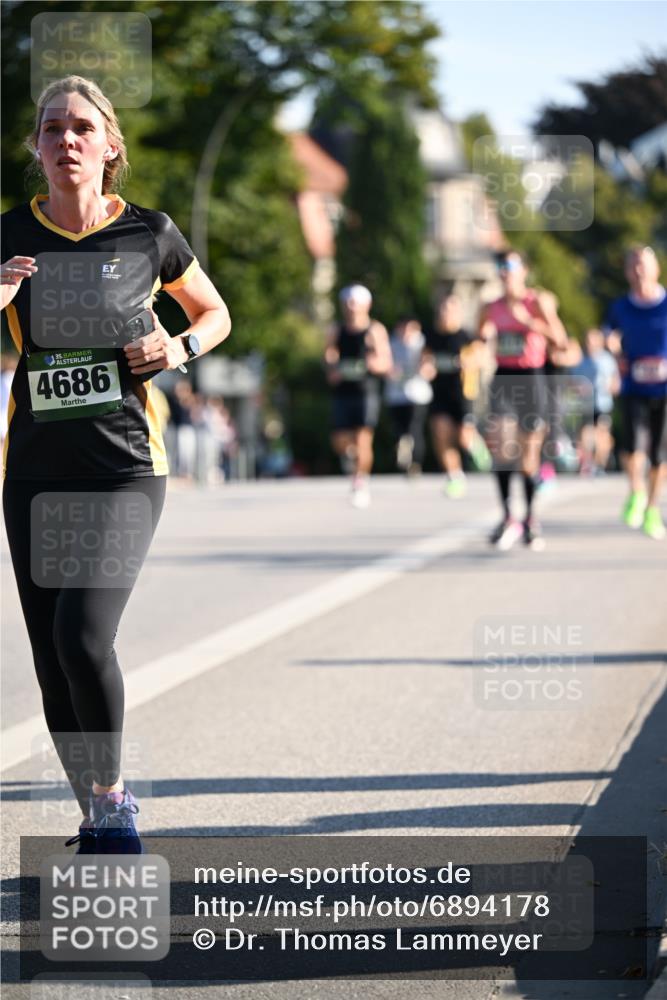 01.09.2024 - BARMER Alsterlauf Dr. Thomas Lammeyer http://msf.ph/oto/6894178 01.09.2024 09:29:43 Laufen 635, 4686 meine-sportfotos.de