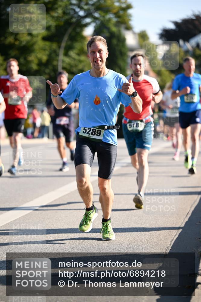 01.09.2024 - BARMER Alsterlauf Dr. Thomas Lammeyer http://msf.ph/oto/6894218 01.09.2024 09:29:51 Laufen 5289, 5181 meine-sportfotos.de