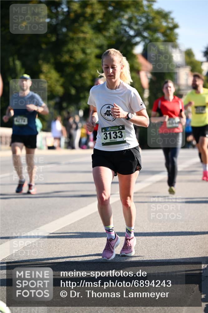 01.09.2024 - BARMER Alsterlauf Dr. Thomas Lammeyer http://msf.ph/oto/6894243 01.09.2024 09:29:55 Laufen 1979, 135, 3133 meine-sportfotos.de