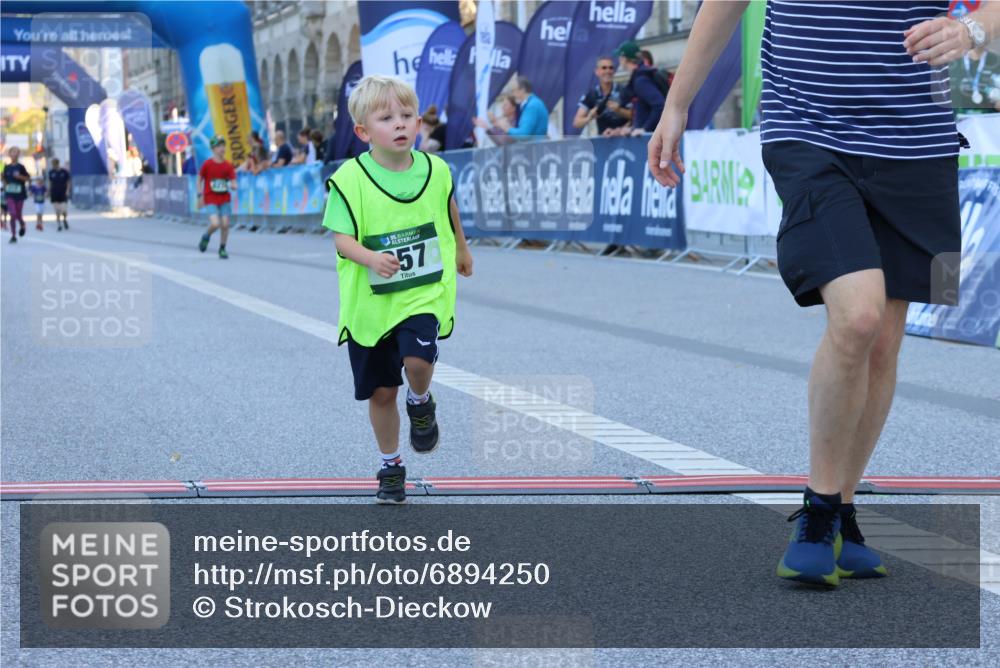 01.09.2024 - BARMER Alsterlauf Strokosch-Dieckow http://msf.ph/oto/6894250 01.09.2024 10:55:05 Ziel 357 meine-sportfotos.de