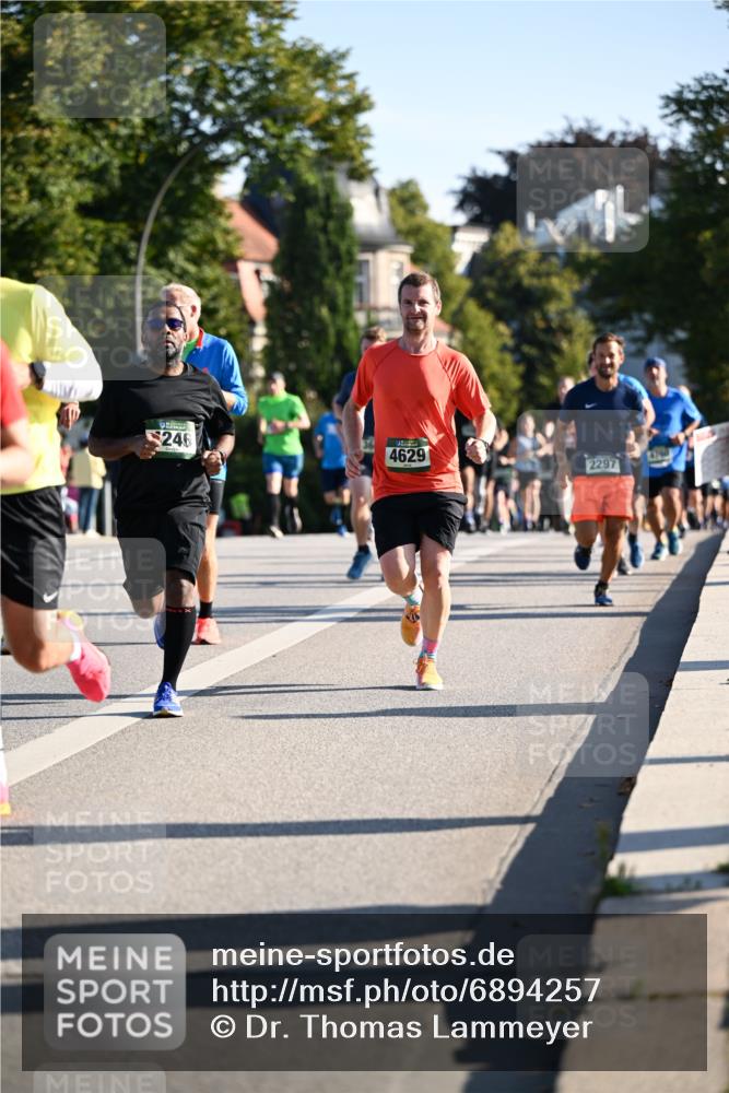 01.09.2024 - BARMER Alsterlauf Dr. Thomas Lammeyer http://msf.ph/oto/6894257 01.09.2024 09:29:58 Laufen 246, 4629, 2297 meine-sportfotos.de