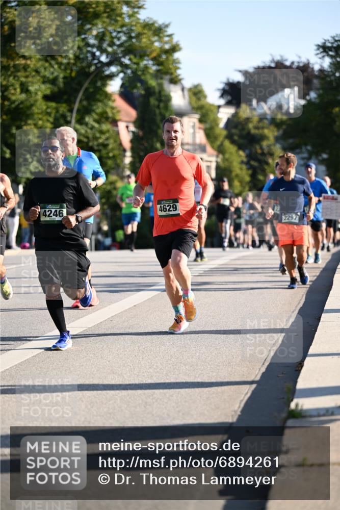 01.09.2024 - BARMER Alsterlauf Dr. Thomas Lammeyer http://msf.ph/oto/6894261 01.09.2024 09:29:58 Laufen 4246, 4629, 2297 meine-sportfotos.de