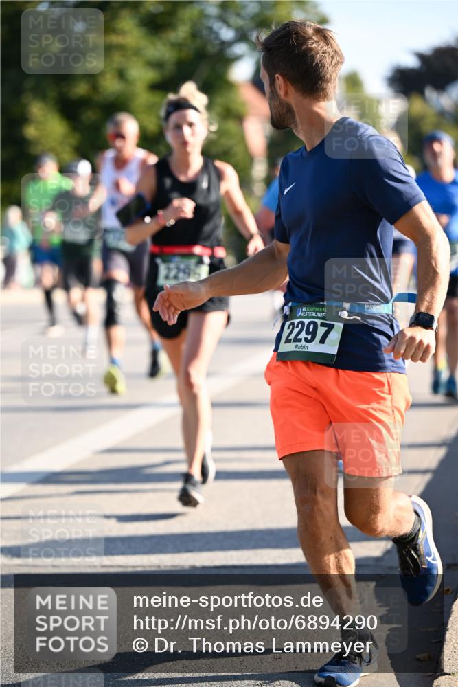 01.09.2024 - BARMER Alsterlauf Dr. Thomas Lammeyer http://msf.ph/oto/6894290 01.09.2024 09:30:02 Laufen 35, 2297 meine-sportfotos.de