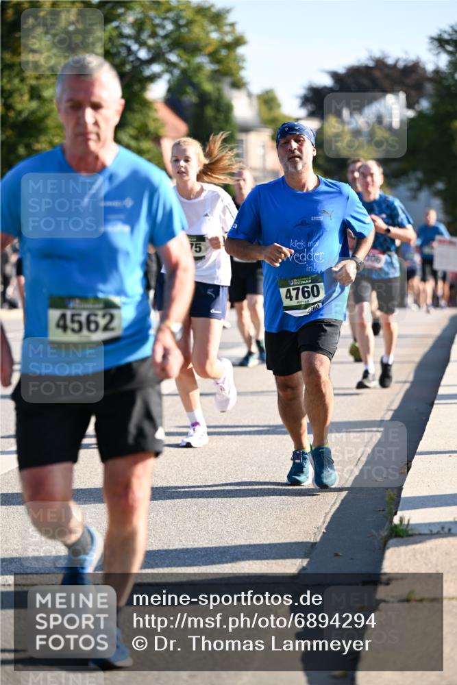 01.09.2024 - BARMER Alsterlauf Dr. Thomas Lammeyer http://msf.ph/oto/6894294 01.09.2024 09:30:04 Laufen 4562, 75, 35, 4760, 4760 meine-sportfotos.de