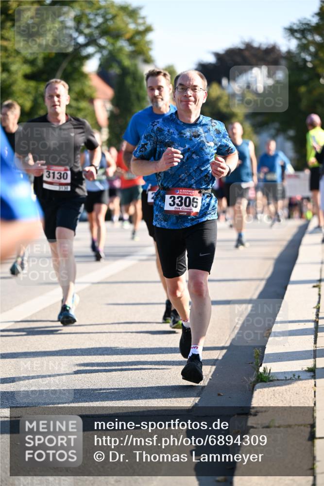 01.09.2024 - BARMER Alsterlauf Dr. Thomas Lammeyer http://msf.ph/oto/6894309 01.09.2024 09:30:06 Laufen 3130, 3130, 1035, 3306 meine-sportfotos.de