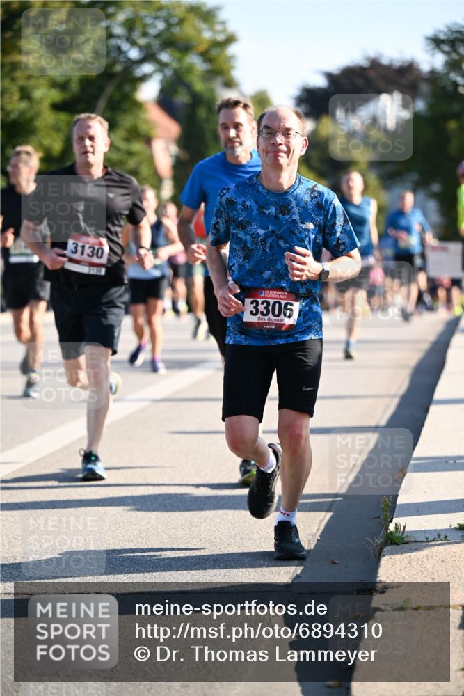 01.09.2024 - BARMER Alsterlauf Dr. Thomas Lammeyer http://msf.ph/oto/6894310 01.09.2024 09:30:06 Laufen 3130, 3130, 57, 135, 3306 meine-sportfotos.de