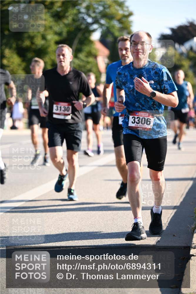 01.09.2024 - BARMER Alsterlauf Dr. Thomas Lammeyer http://msf.ph/oto/6894311 01.09.2024 09:30:06 Laufen 3130, 35, 3306 meine-sportfotos.de