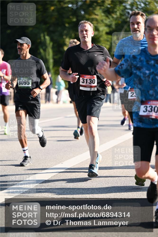 01.09.2024 - BARMER Alsterlauf Dr. Thomas Lammeyer http://msf.ph/oto/6894314 01.09.2024 09:30:07 Laufen 8095, 1035, 3130, 3130, 23, 330 meine-sportfotos.de