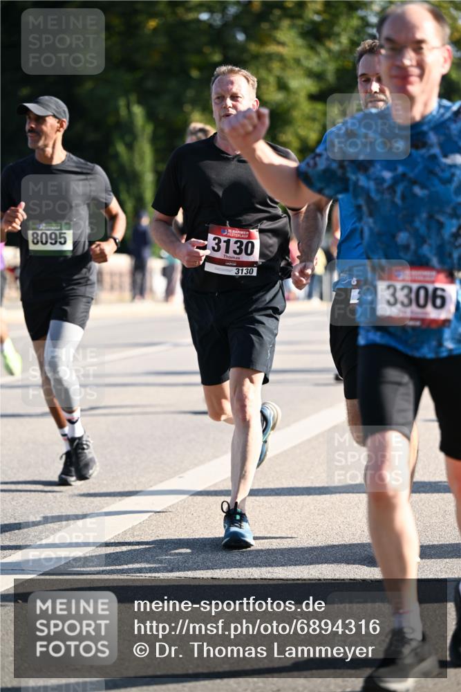 01.09.2024 - BARMER Alsterlauf Dr. Thomas Lammeyer http://msf.ph/oto/6894316 01.09.2024 09:30:07 Laufen 8095, 35, 3130, 3130, 3306 meine-sportfotos.de