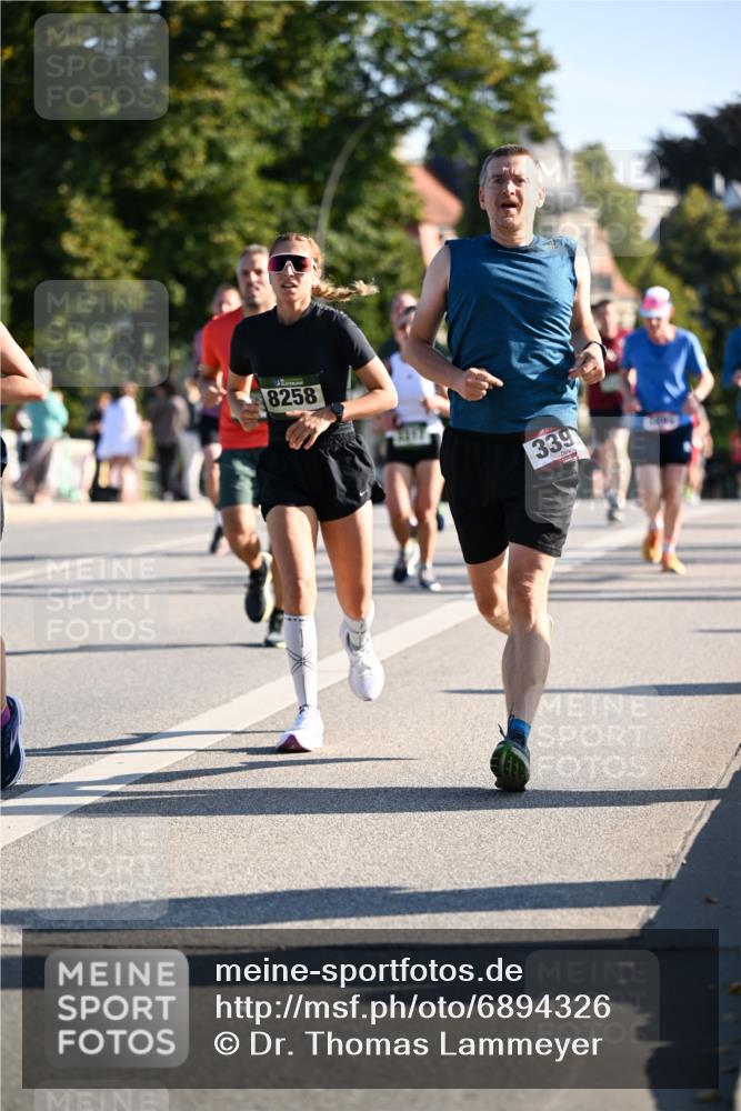 01.09.2024 - BARMER Alsterlauf Dr. Thomas Lammeyer http://msf.ph/oto/6894326 01.09.2024 09:30:09 Laufen 8258, 339 meine-sportfotos.de