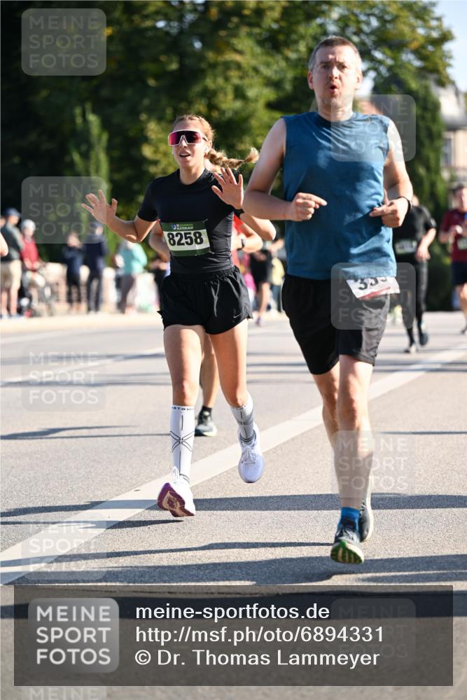 01.09.2024 - BARMER Alsterlauf Dr. Thomas Lammeyer http://msf.ph/oto/6894331 01.09.2024 09:30:10 Laufen 8258, 335 meine-sportfotos.de