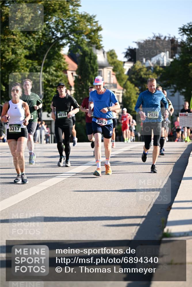 01.09.2024 - BARMER Alsterlauf Dr. Thomas Lammeyer http://msf.ph/oto/6894340 01.09.2024 09:30:11 Laufen 3317, 3, 4818, 3295, 2024 meine-sportfotos.de