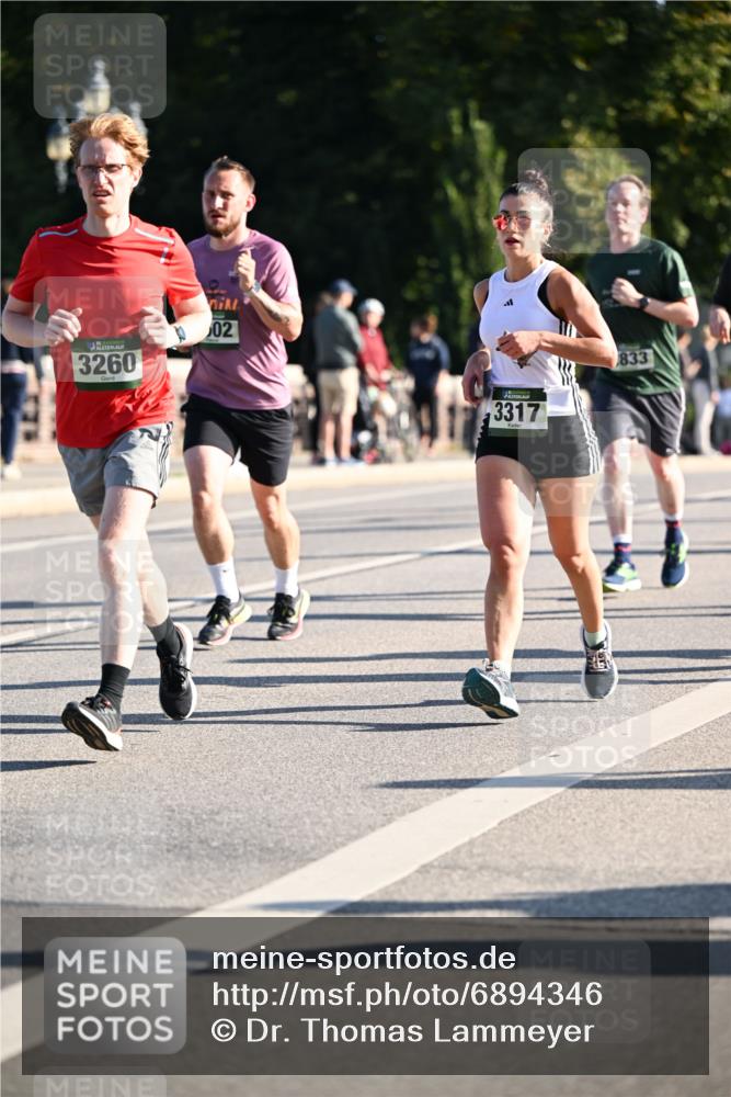 01.09.2024 - BARMER Alsterlauf Dr. Thomas Lammeyer http://msf.ph/oto/6894346 01.09.2024 09:30:12 Laufen 3260, 02, 3317, 833 meine-sportfotos.de