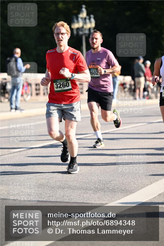 01.09.2024 - BARMER Alsterlauf Dr. Thomas Lammeyer http://msf.ph/oto/6894348 01.09.2024 09:30:12 Laufen 3260, 2602 meine-sportfotos.de