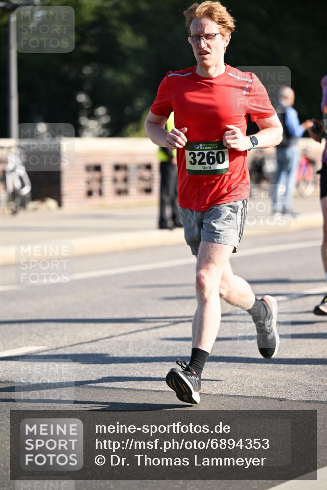 01.09.2024 - BARMER Alsterlauf Dr. Thomas Lammeyer http://msf.ph/oto/6894353 01.09.2024 09:30:13 Laufen 428, 3260 meine-sportfotos.de