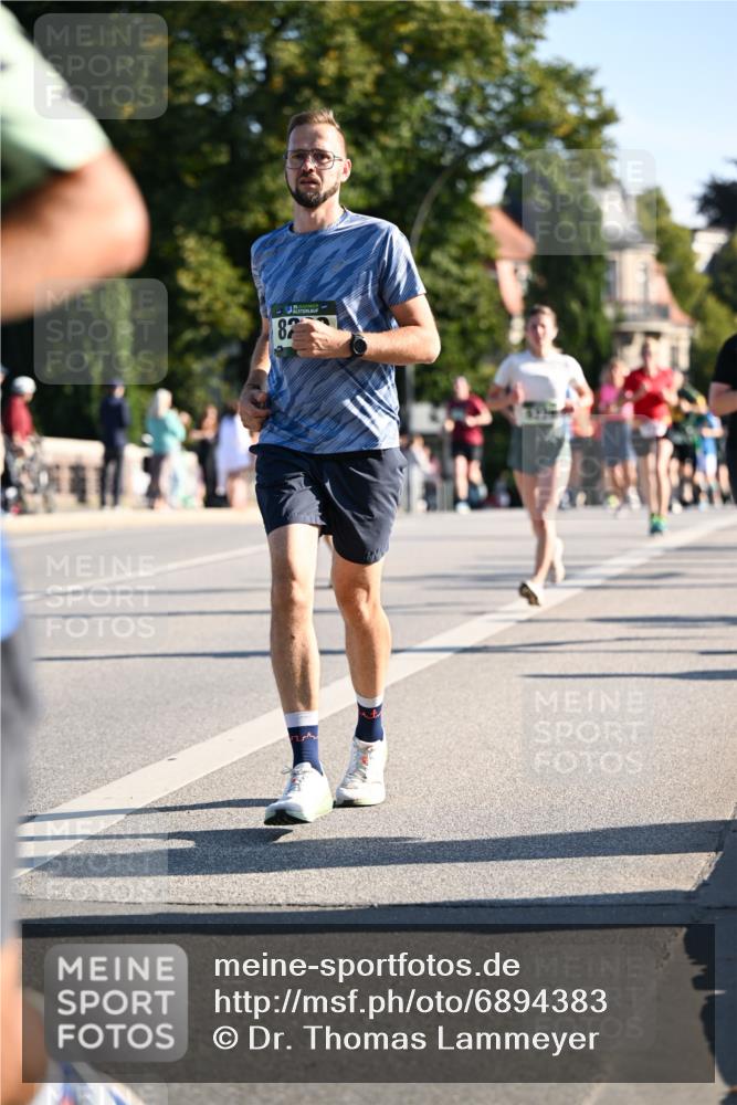 01.09.2024 - BARMER Alsterlauf Dr. Thomas Lammeyer http://msf.ph/oto/6894383 01.09.2024 09:30:18 Laufen 82 meine-sportfotos.de