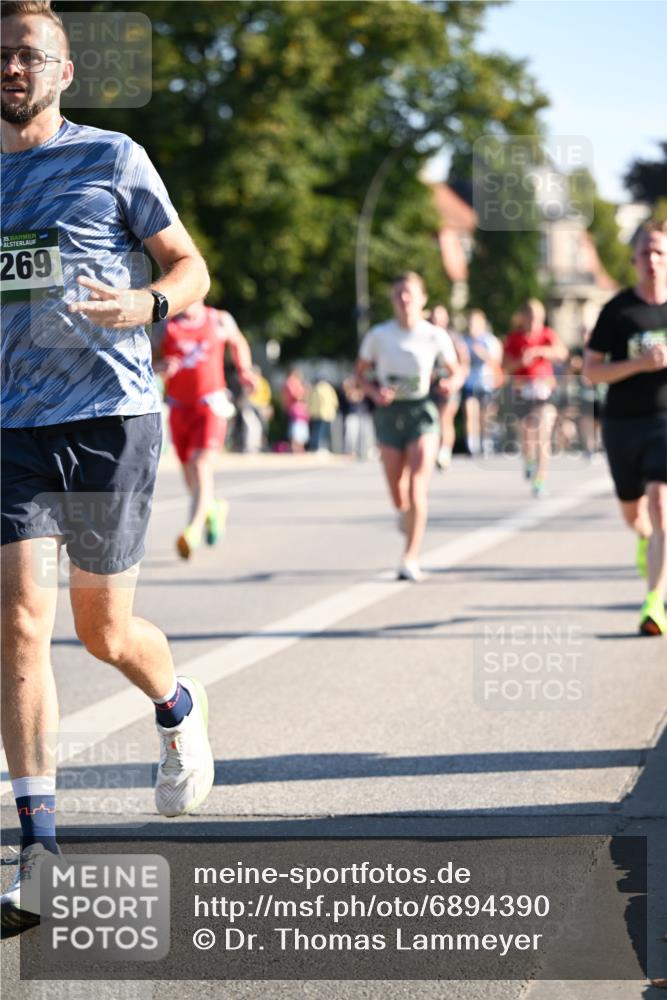 01.09.2024 - BARMER Alsterlauf Dr. Thomas Lammeyer http://msf.ph/oto/6894390 01.09.2024 09:30:19 Laufen 35, 269 meine-sportfotos.de