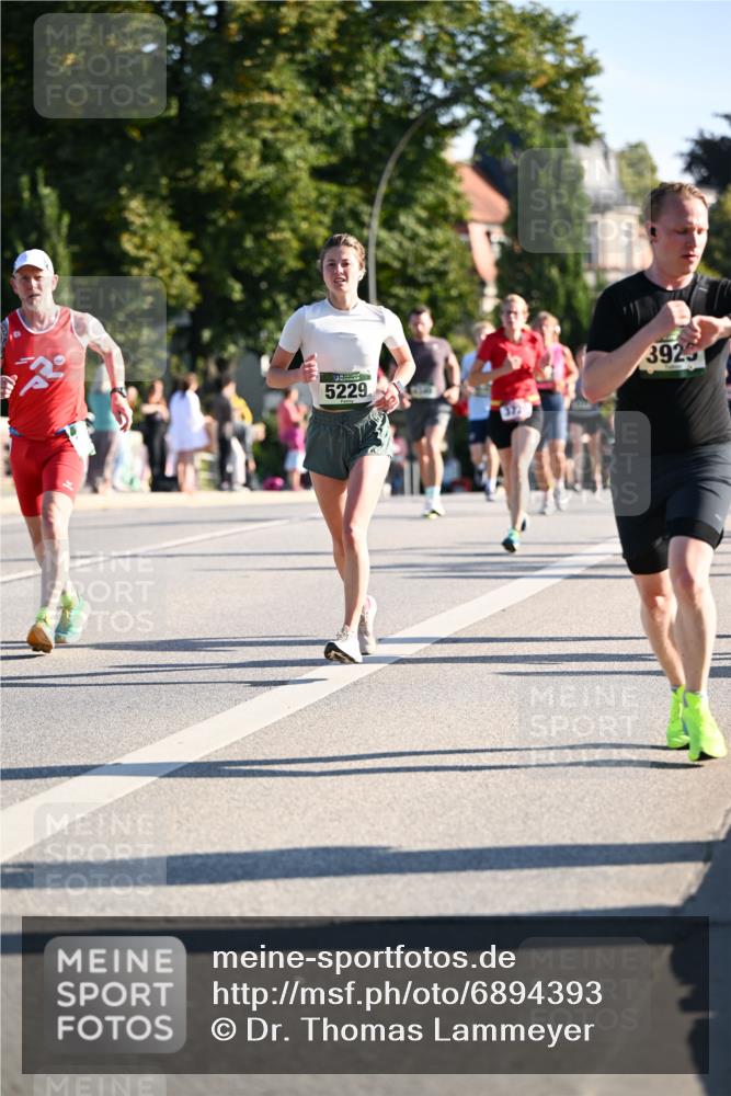 01.09.2024 - BARMER Alsterlauf Dr. Thomas Lammeyer http://msf.ph/oto/6894393 01.09.2024 09:30:19 Laufen 5229, 3925 meine-sportfotos.de
