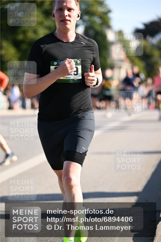 01.09.2024 - BARMER Alsterlauf Dr. Thomas Lammeyer http://msf.ph/oto/6894406 01.09.2024 09:30:21 Laufen  meine-sportfotos.de